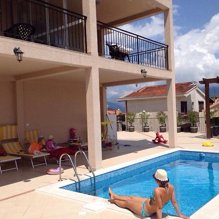 Apartments Villa Viktoria Tivat Exterior foto