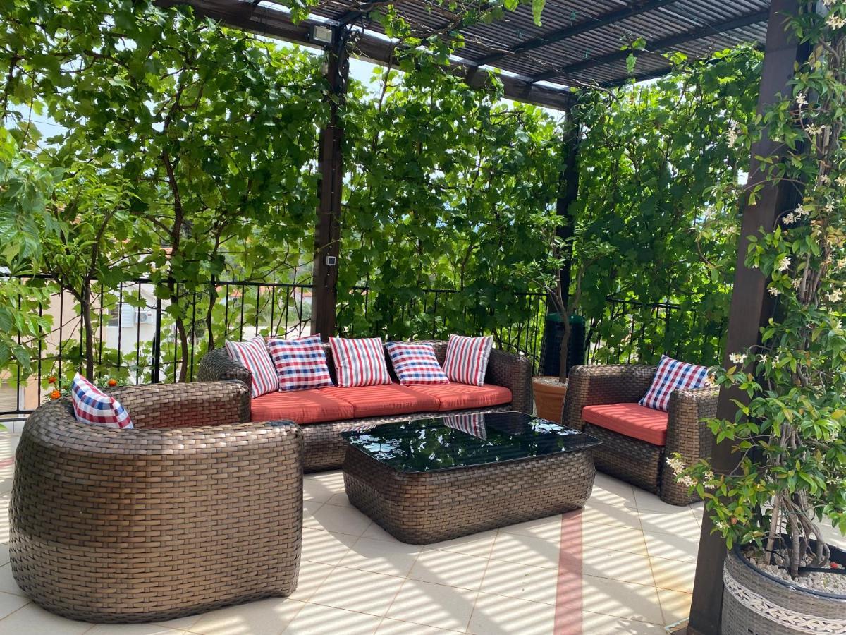 Apartments Villa Viktoria Tivat Exterior foto