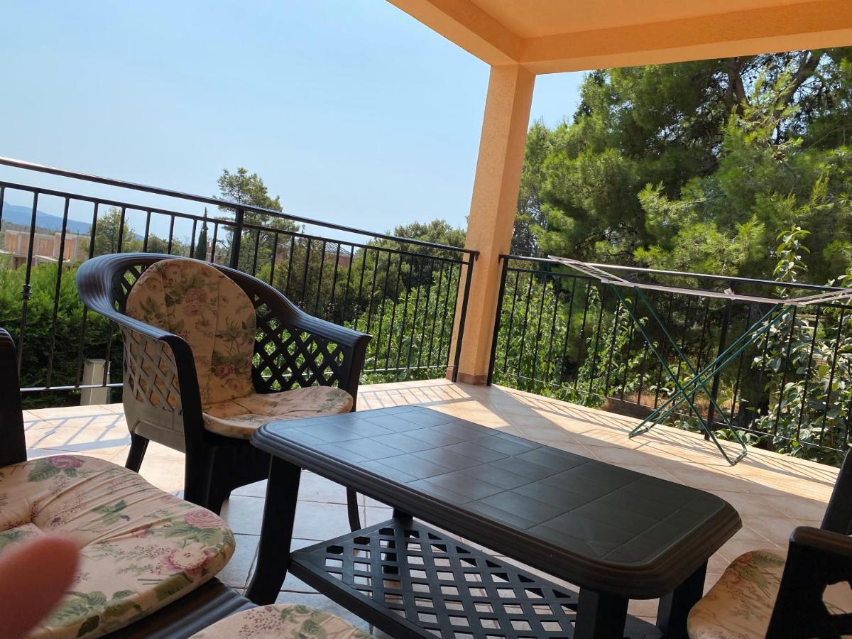 Apartments Villa Viktoria Tivat Exterior foto
