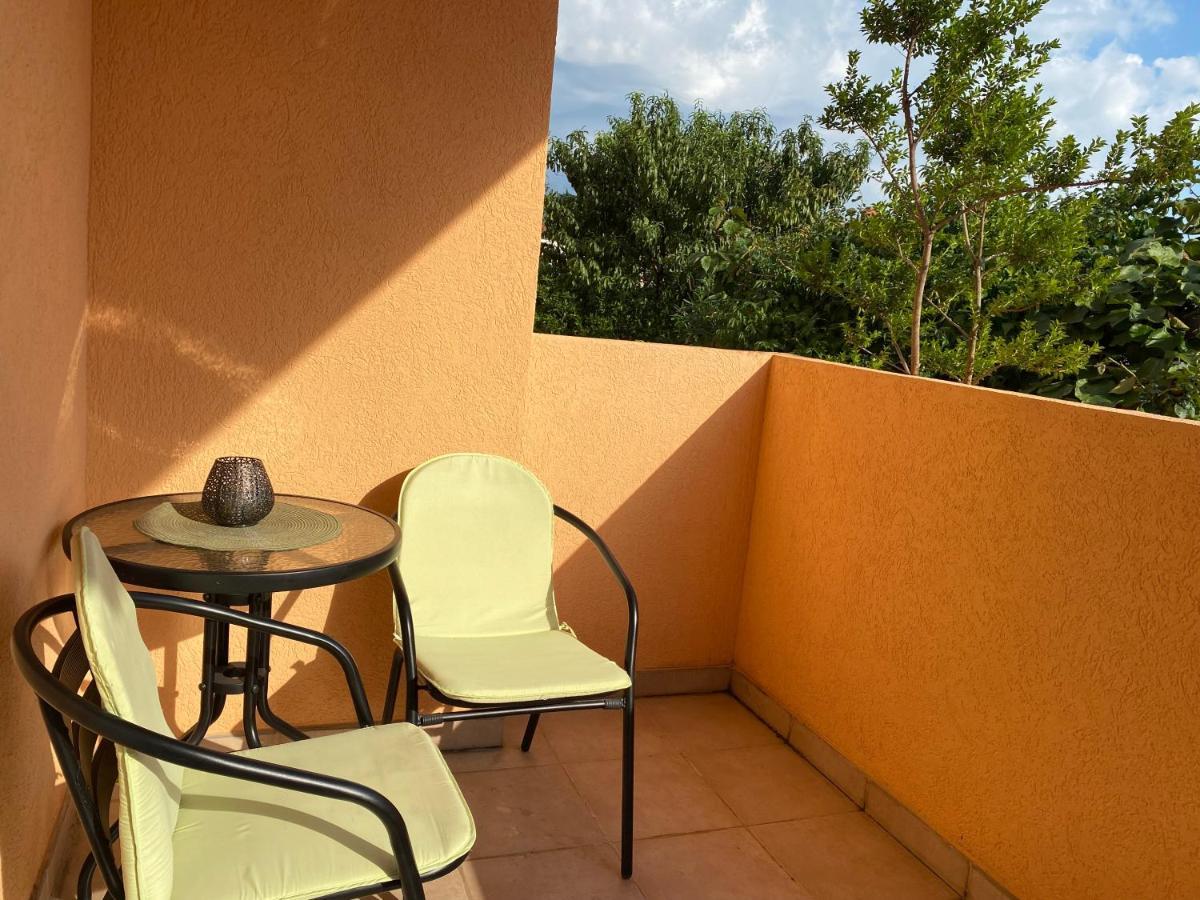 Apartments Villa Viktoria Tivat Exterior foto