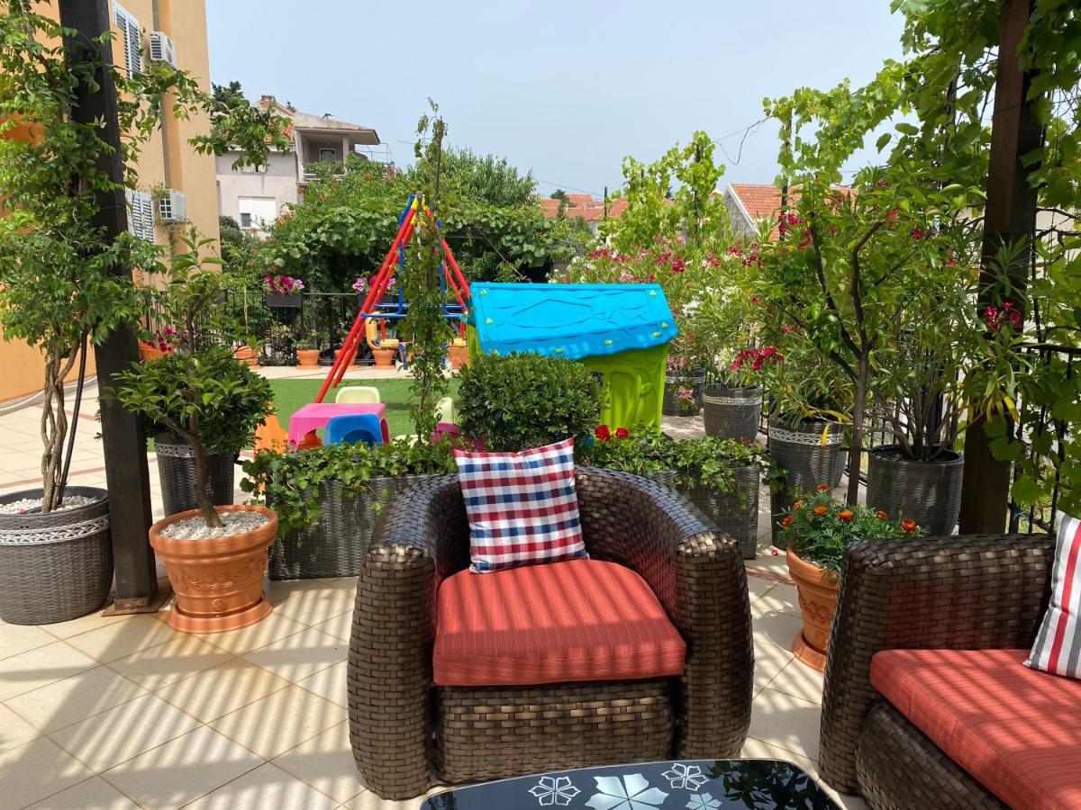 Apartments Villa Viktoria Tivat Exterior foto