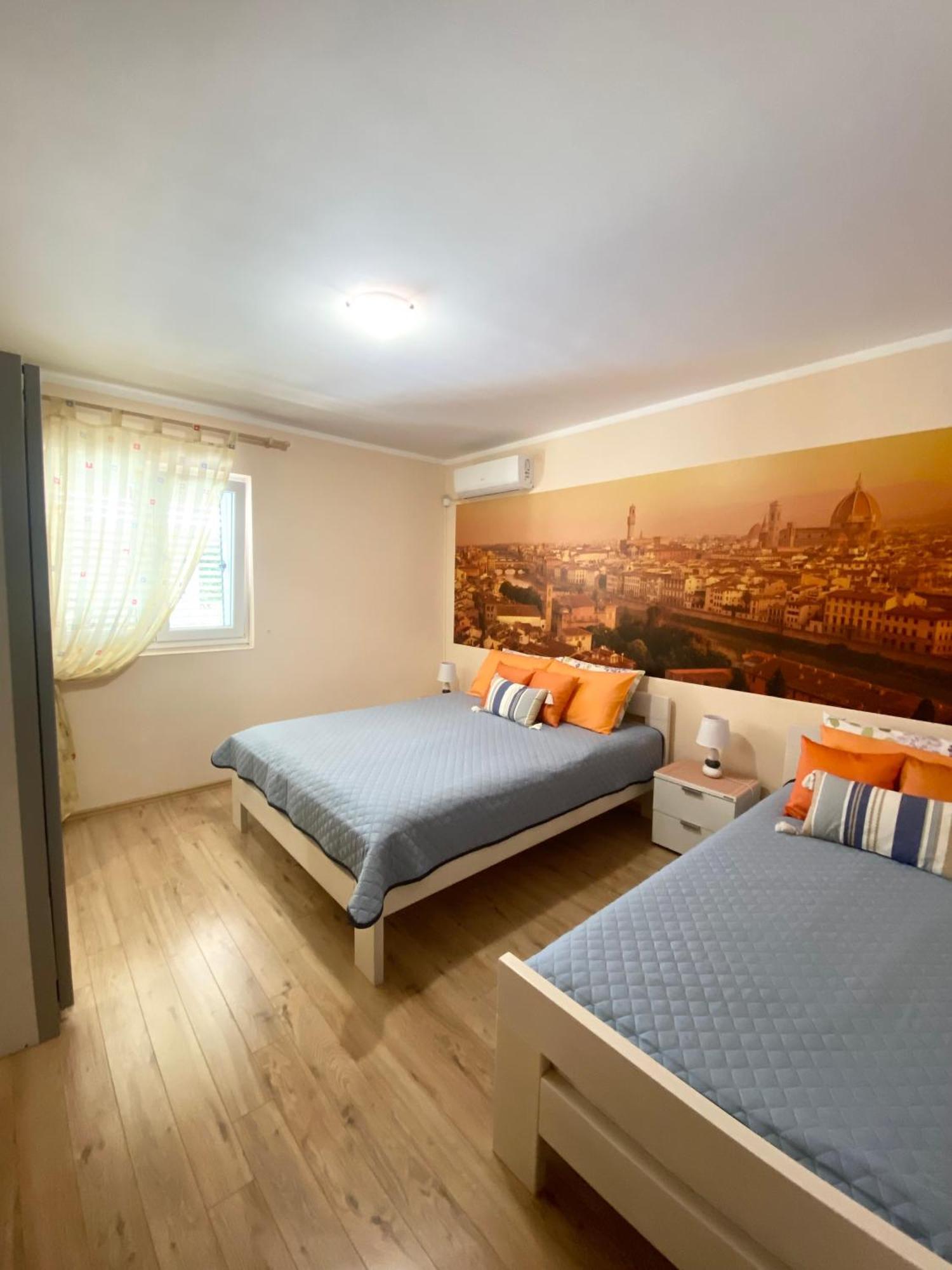 Apartments Villa Viktoria Tivat Exterior foto