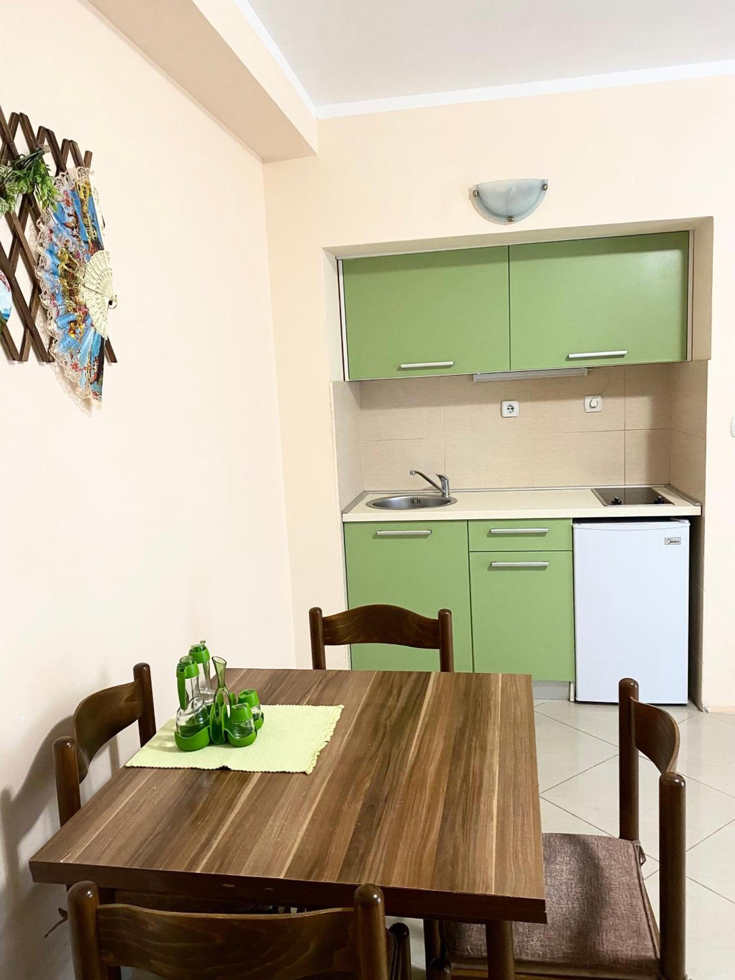 Apartments Villa Viktoria Tivat Exterior foto