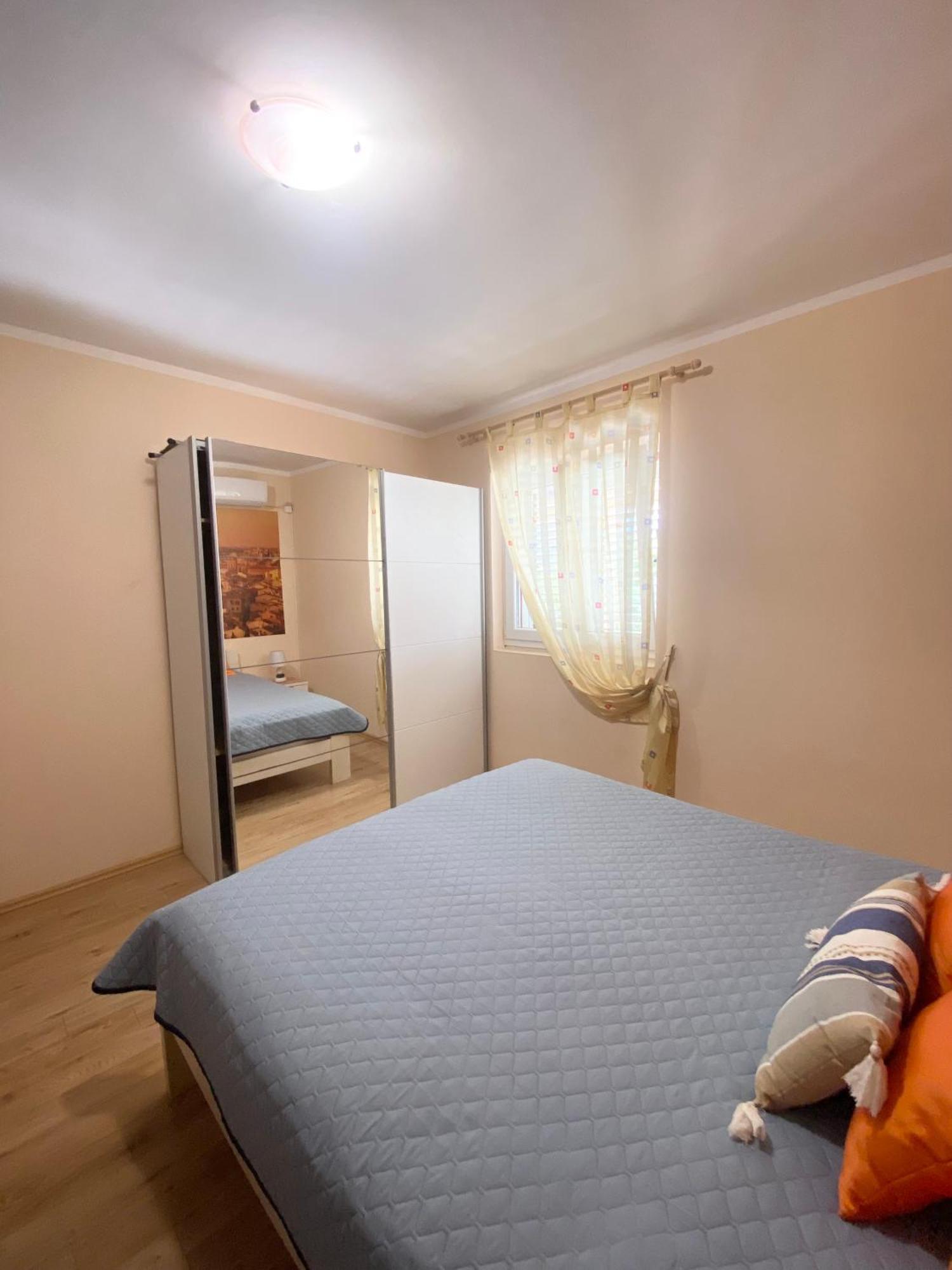 Apartments Villa Viktoria Tivat Exterior foto