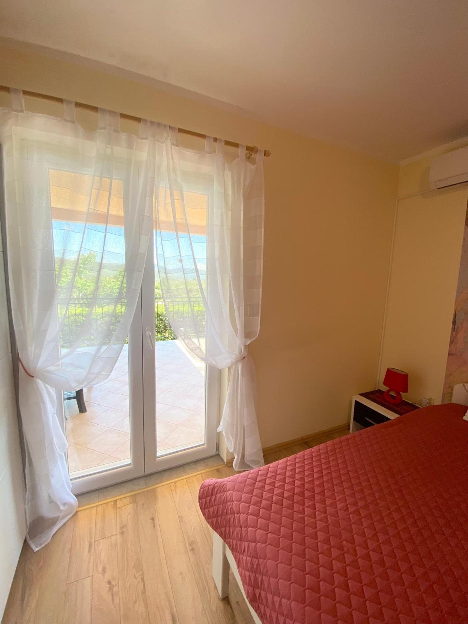 Apartments Villa Viktoria Tivat Exterior foto