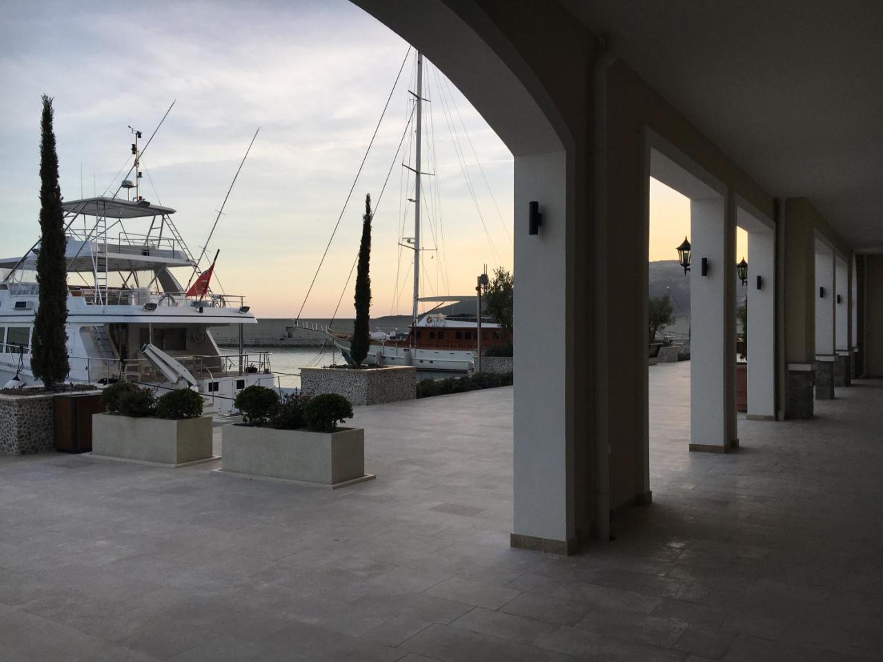 Apartments Villa Viktoria Tivat Exterior foto
