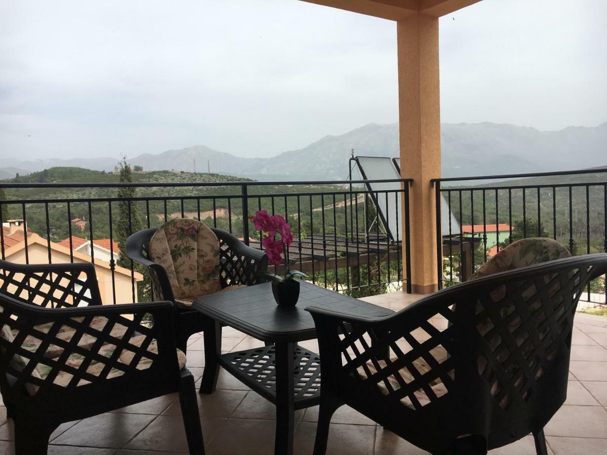 Apartments Villa Viktoria Tivat Exterior foto