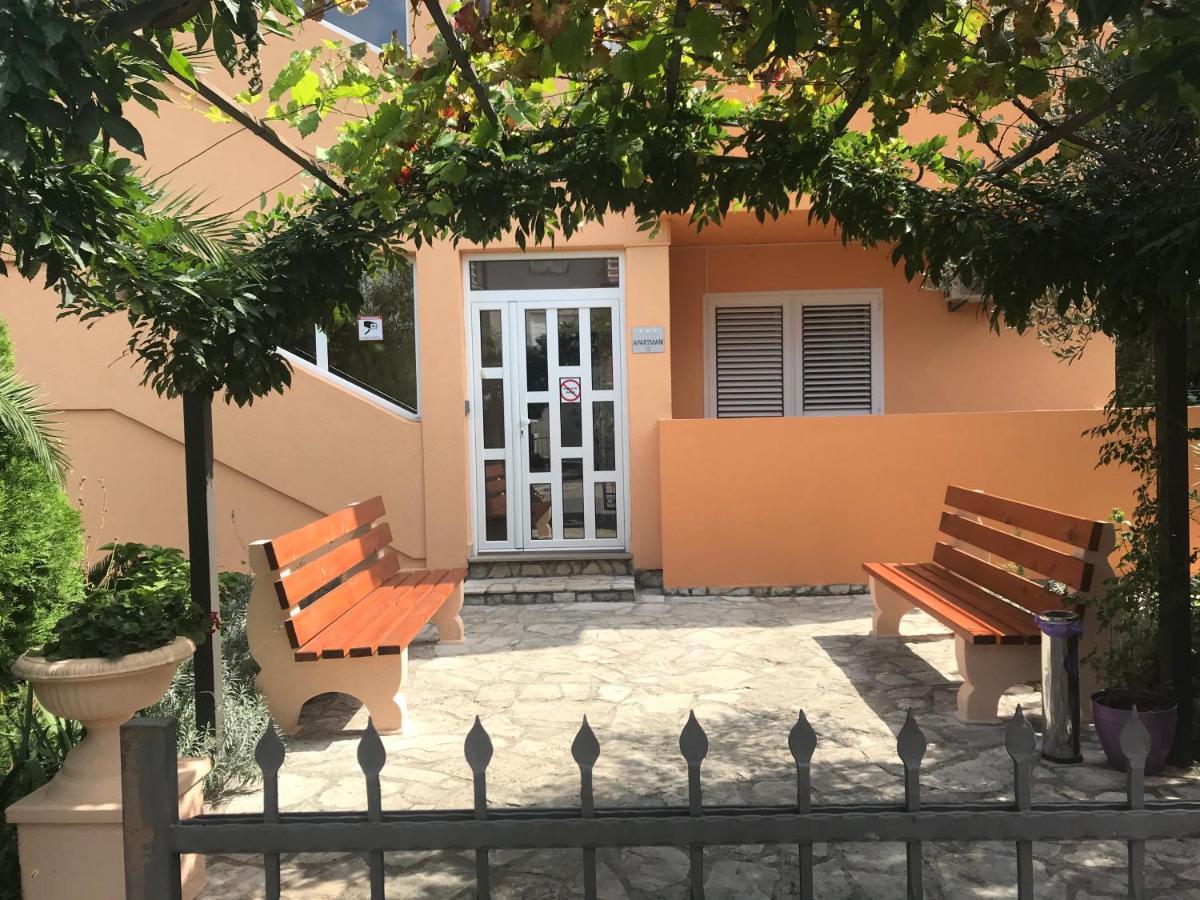 Apartments Villa Viktoria Tivat Exterior foto